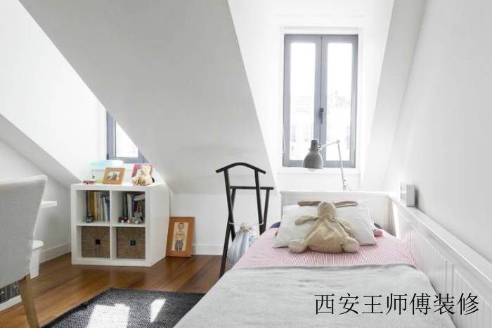 简约阁楼儿童房设计装饰图