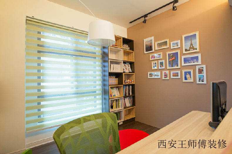 现代简约设计 书房相片墙效果图