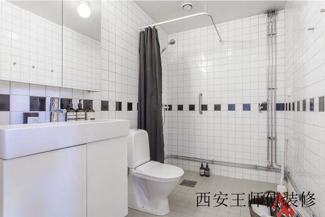 后现代风格卫生间瓷砖腰线装饰图