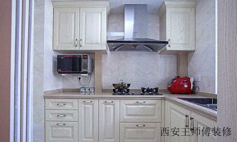 简欧装修风格厨房橱柜装饰图