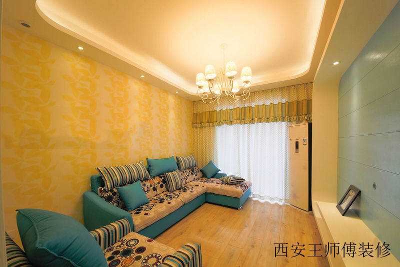 黄绿色搭配装修现代客厅吊顶欣赏图