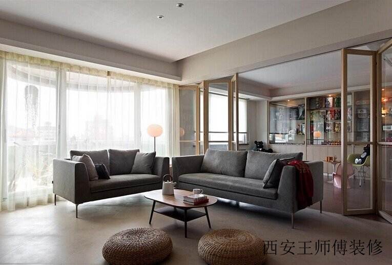 时尚简约客厅玻璃折叠门隔断装饰图