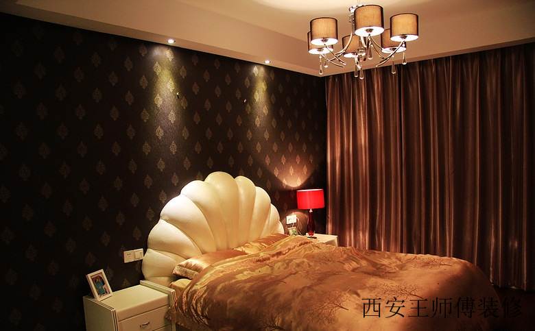 深色现代时尚卧室壁纸装饰图
