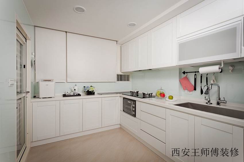 小清新简约厨房装饰图