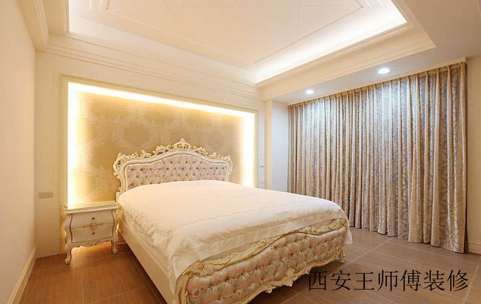 暖黄色华丽简欧风卧室效果图