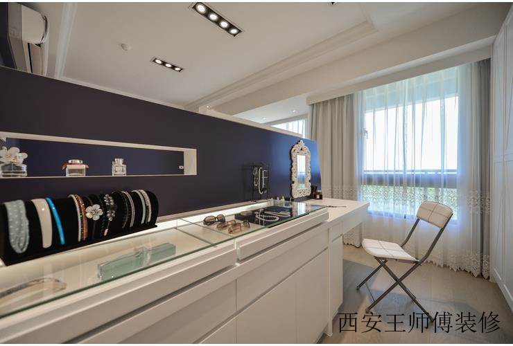 现代豪华风家居梳妆台效果图