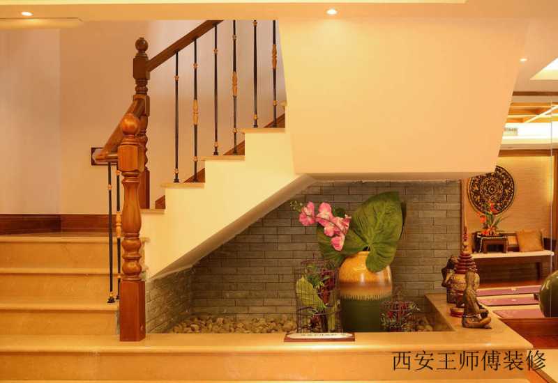 和谐清新东南亚风格别墅楼梯设计装修
