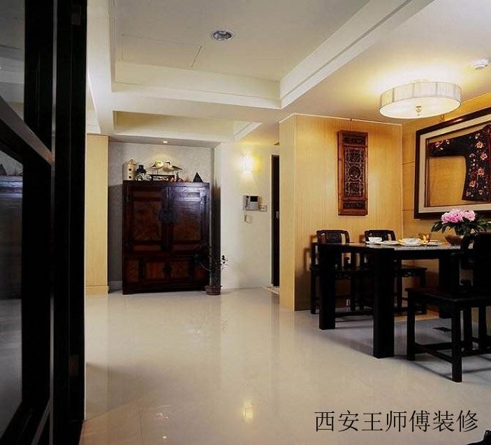 现代中式风两居过道柜子装饰