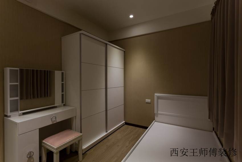 简约咖啡色一居卧室设计装修样板间