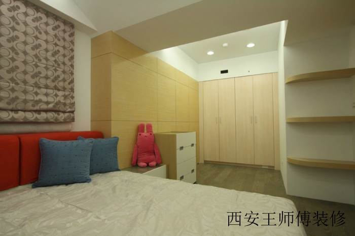 清新现代儿童房实木家装设计