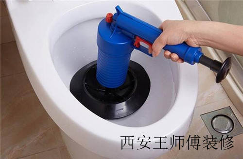 马桶怎么通快速又便捷 疏通马桶的小诀窍