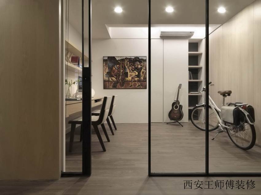 后现代风家居推拉门隔断图