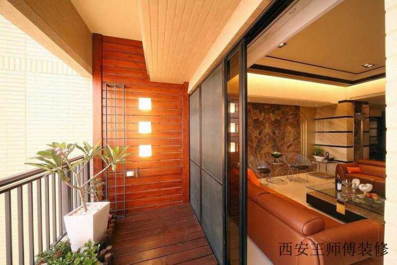 现代混搭家居阳台原木装饰