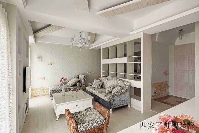 简欧客厅花纹沙发装饰图