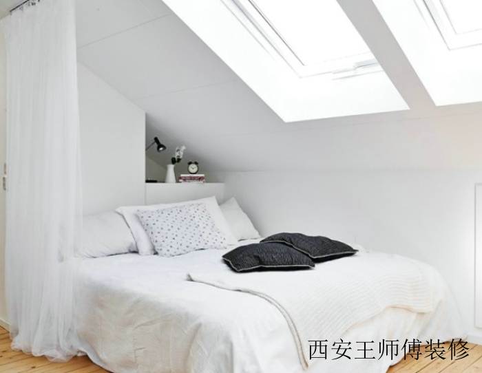 白色北欧风情阁楼卧室设计