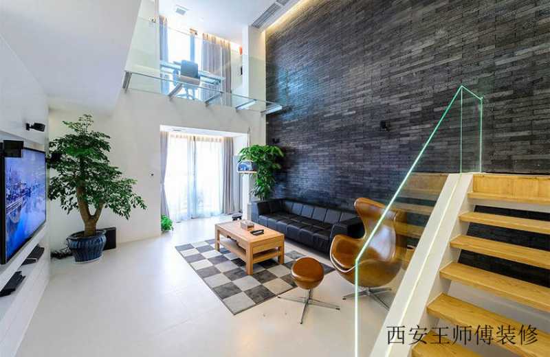 简约复式客厅黑砖背景墙效果图