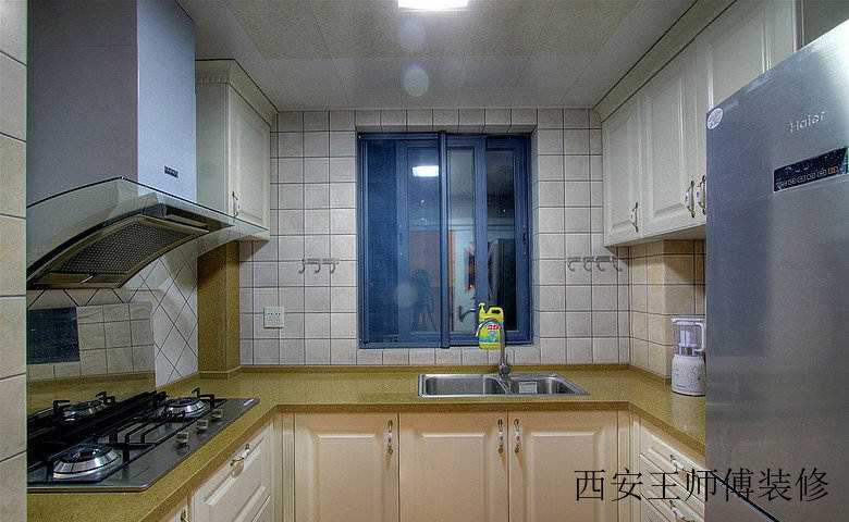 韩式田园风厨房灶台台面装饰图