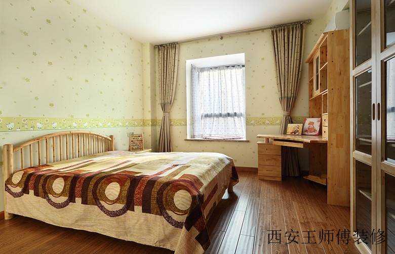 淡雅清新混搭中式侧卧装修图
