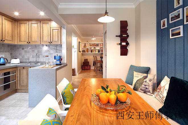 欧式现代餐厅 实木餐桌装饰欣赏