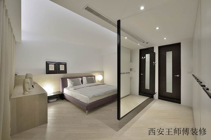 简约设计卧室隔断案例图