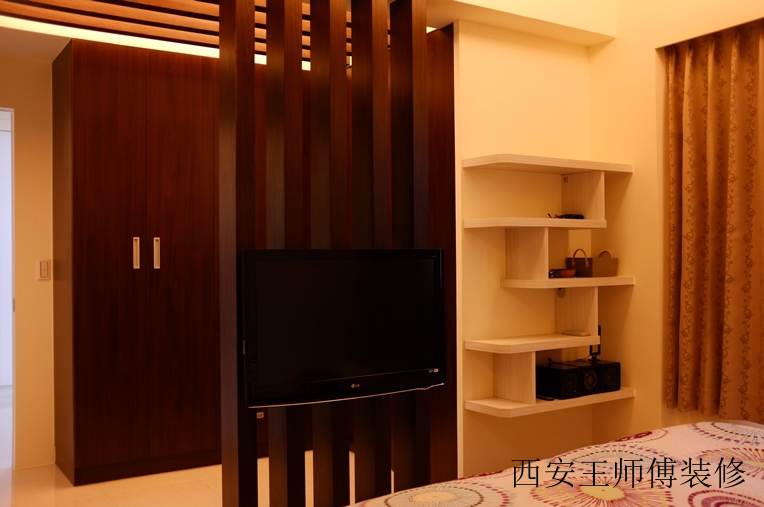 简约时尚现代卧室隔断设计装修图