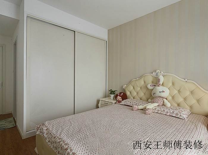 可爱现代简约儿童房设计装潢案例图