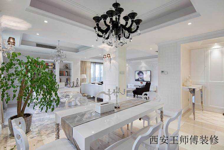 明亮简约现代餐厅吊灯搭配