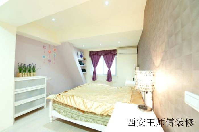 唯美简约卧室装潢案例图