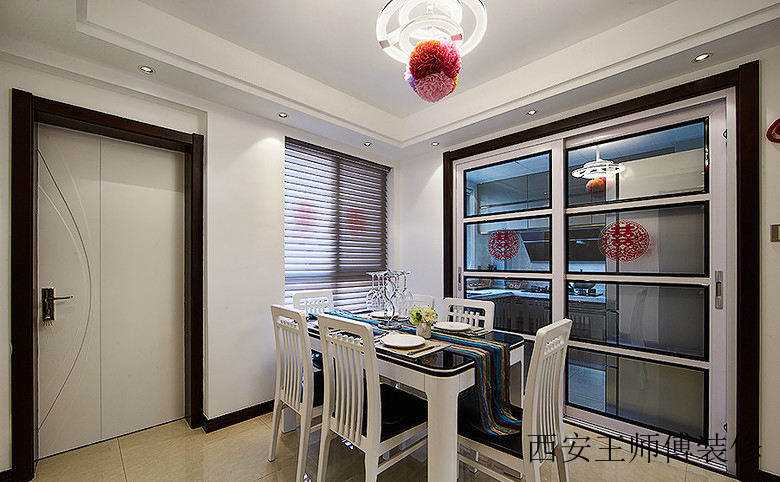 现代三居婚房餐厅装修布置