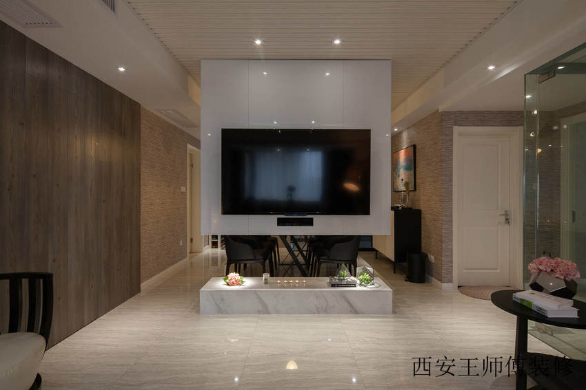 美式现代装修 家居电视隔断墙设计