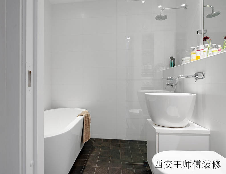 纯净洁白北欧卫生间装饰图