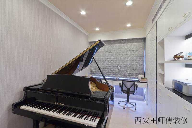 简欧风格钢琴书房设计