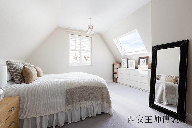 明亮简约现代阁楼卧室效果图