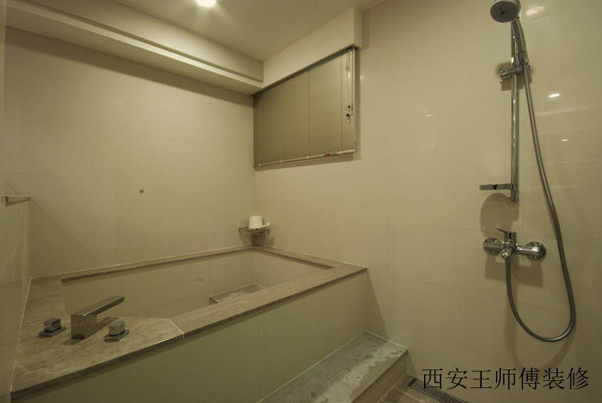 现代家居浴室卫浴挂件安装图