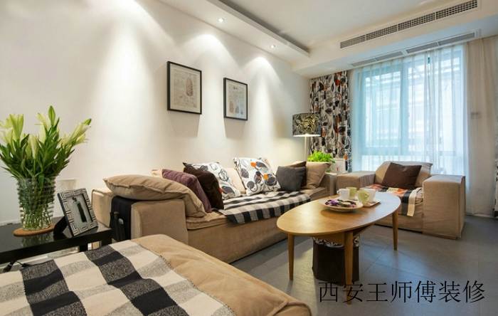 现代小户型客厅小椭圆桌设计
