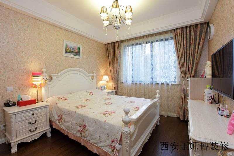 碎花美式风格卧室装修美图