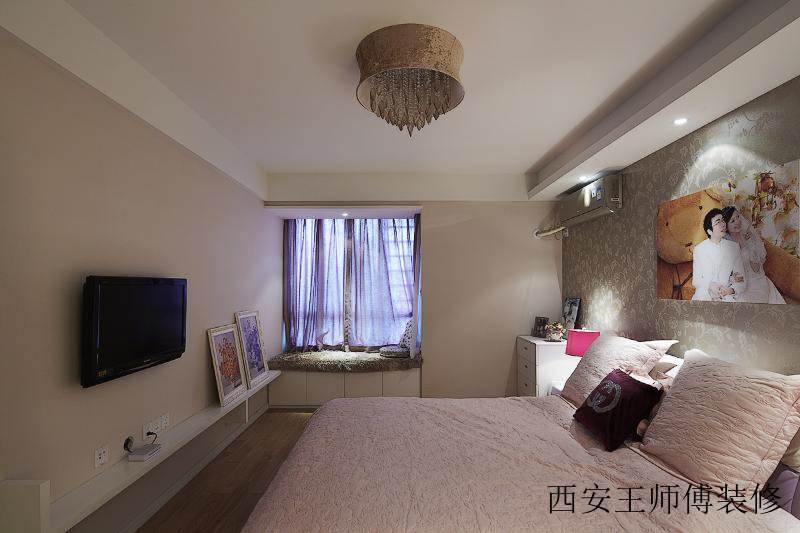 浪漫温馨现代卧室装饰图