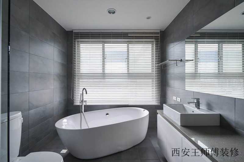 灰白简约卫生间百叶帘装饰