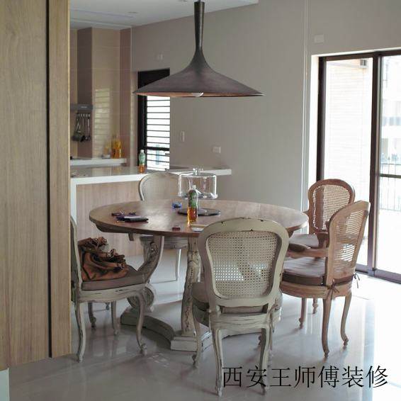 现代简约餐厅灯饰图