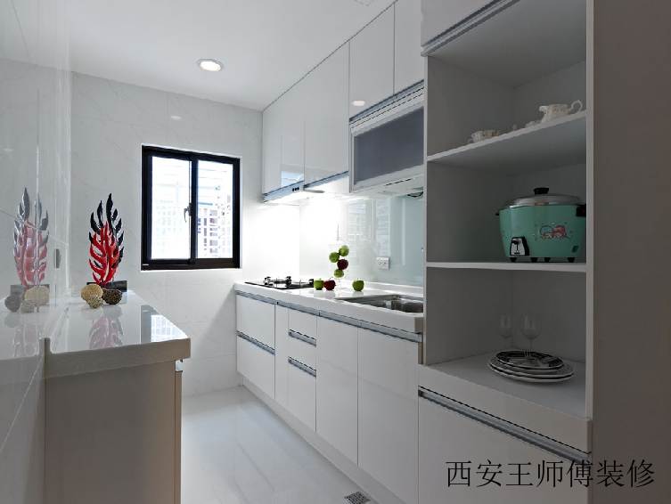 简洁现代家庭厨房效果图