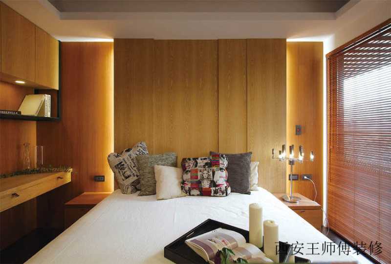 素雅别致现代风格卧室原木背景墙效果图