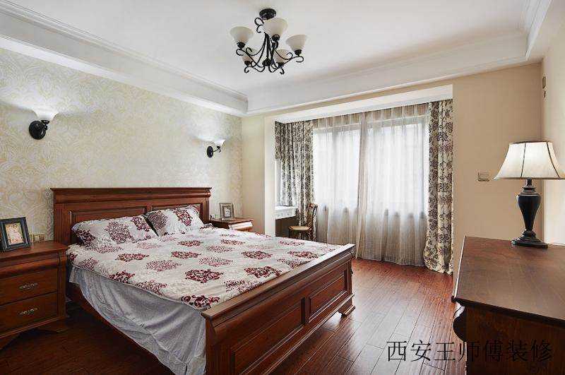 英式田园风格卧室隔断设计装修图