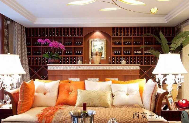 东南亚豪华风格室内实木酒柜设计案例图
