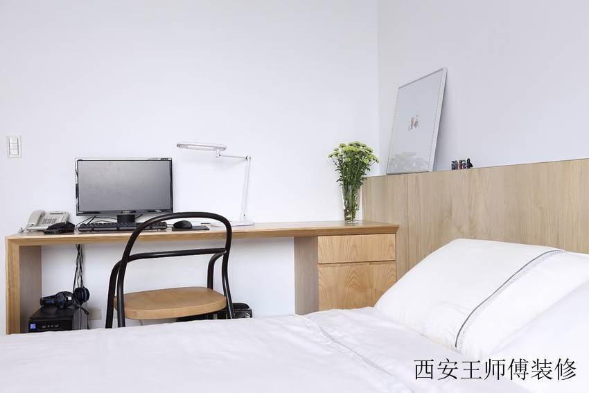 简约现代卧室电脑桌设计