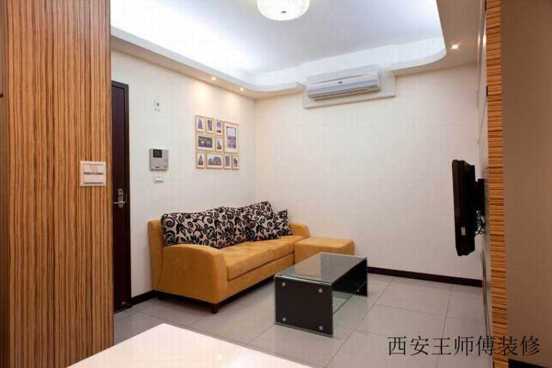 现代简约小户型客厅沙发装饰图