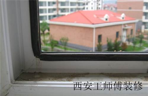 窗户漏雨怎么办 想要消除漏水隐患这样做