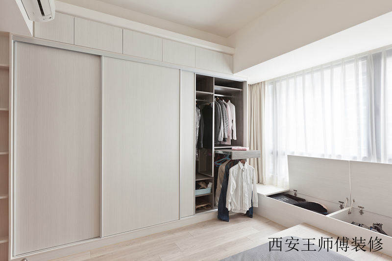 时尚简约卧室订制衣柜装饰效果图