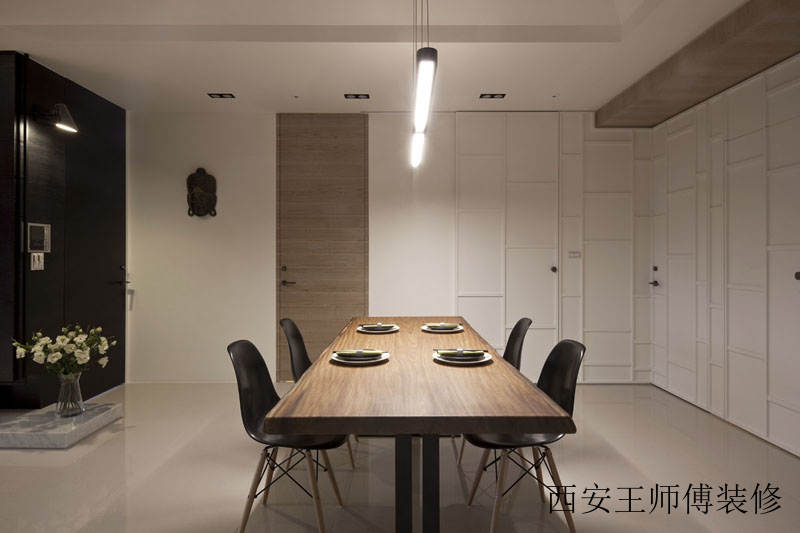 时尚简约原木居家餐厅设计效果图