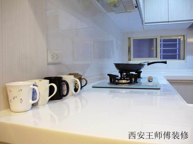 简约时尚厨房台面装修图