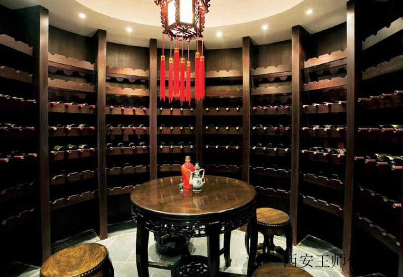 古典中式风格家居黑檀酒柜设计装修图